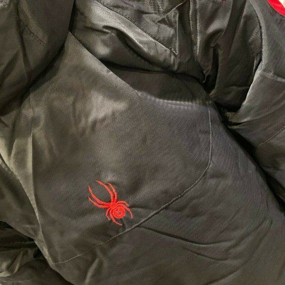 New with tags, authentic
SPYDER Boy's Recluse Systems Winter - Picture 3 of 8
